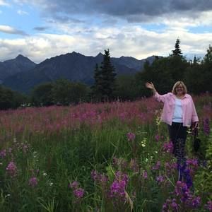 Meet your Posher, Maura